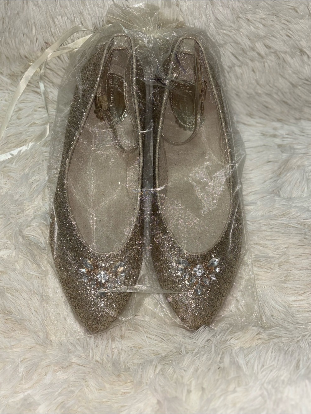 Glitter Pointed Toe Flats with Embellishment - Gold - Picture 4 of 14